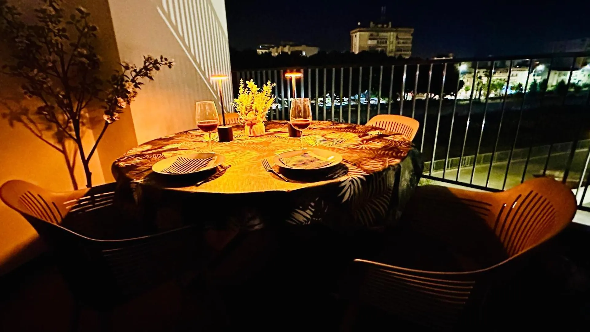 Malaga Tower Apartment